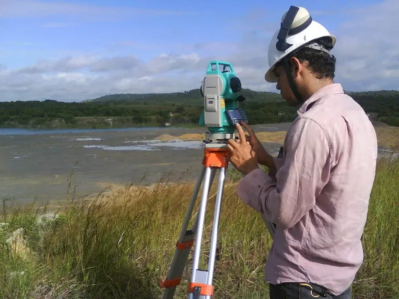 Levantamento topográfico cadastral