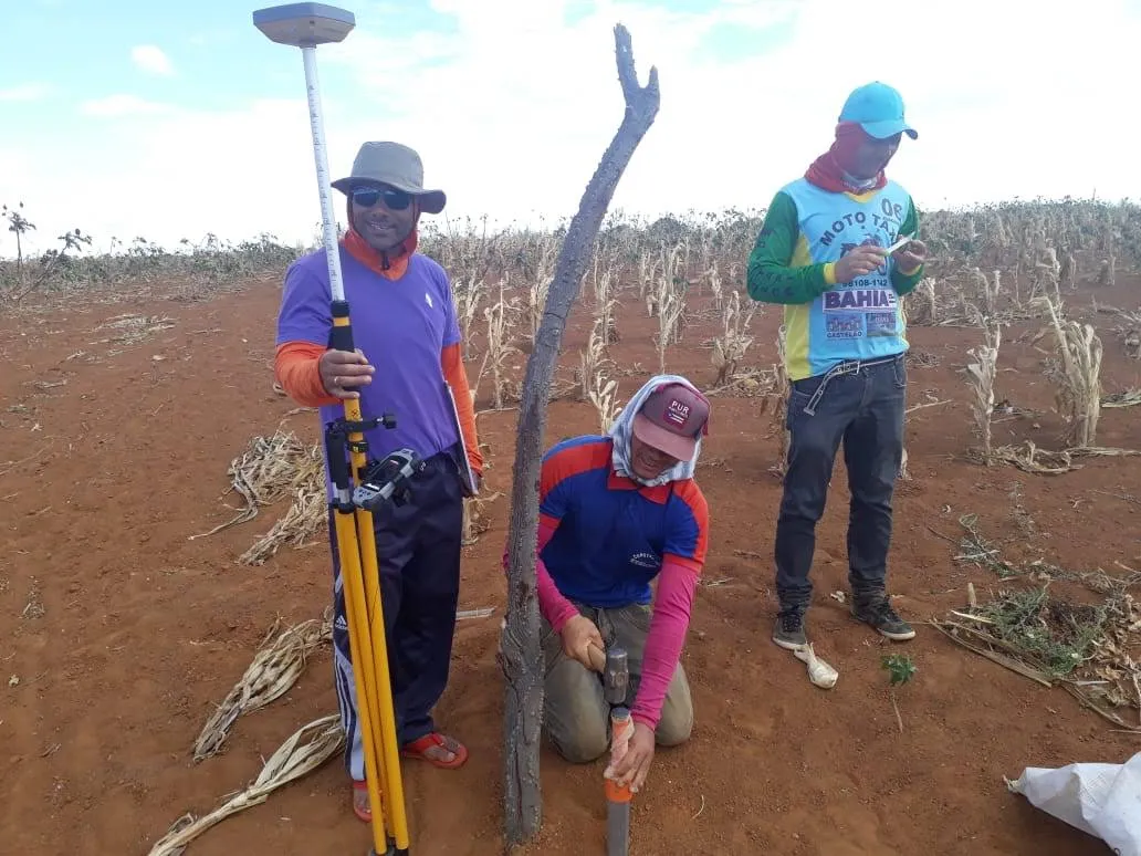 Levantamento topográfico de terreno